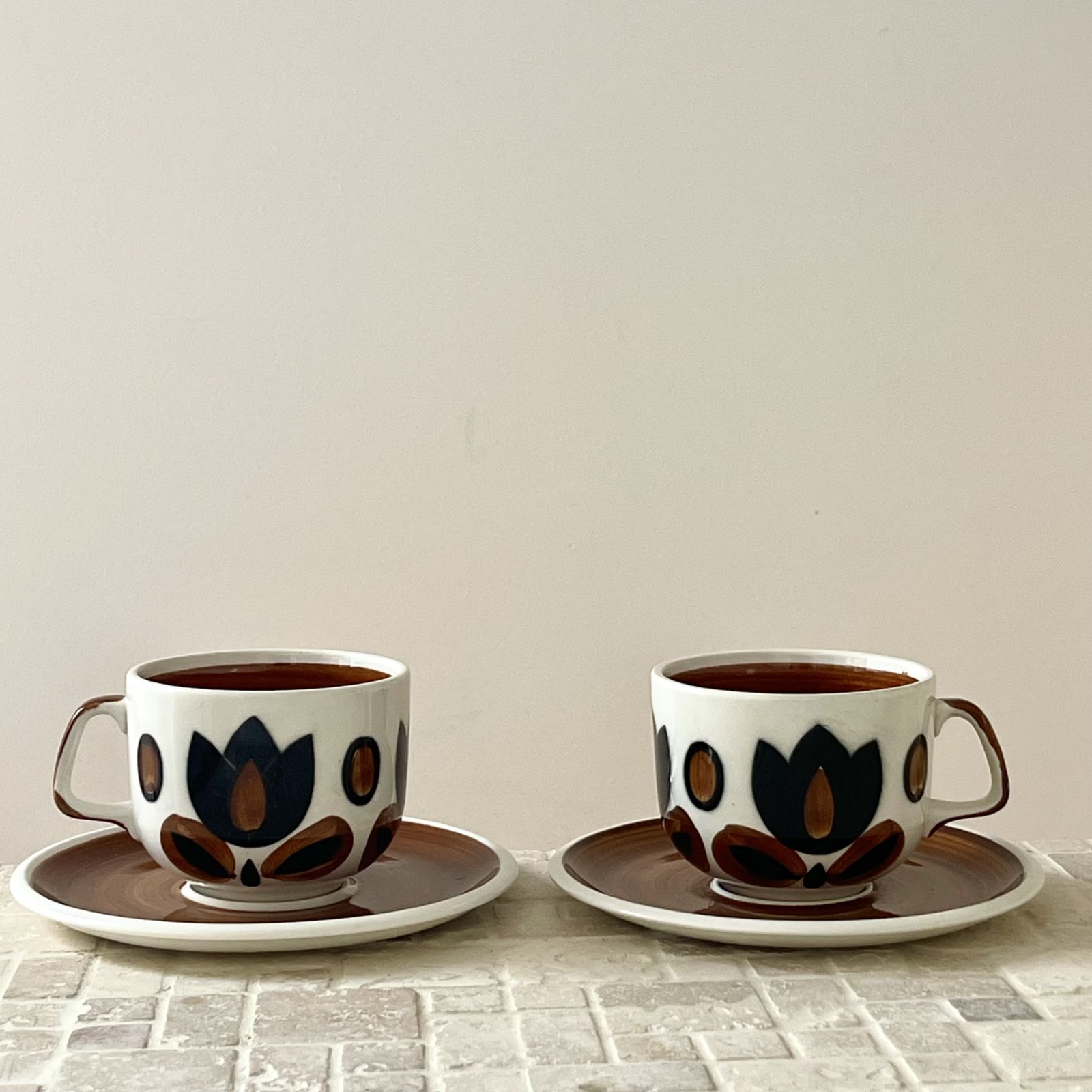 Duo de tasses Boch La Louvière « Kimono «